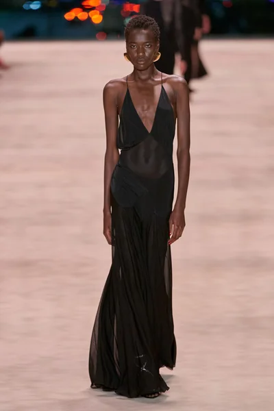 Look 49